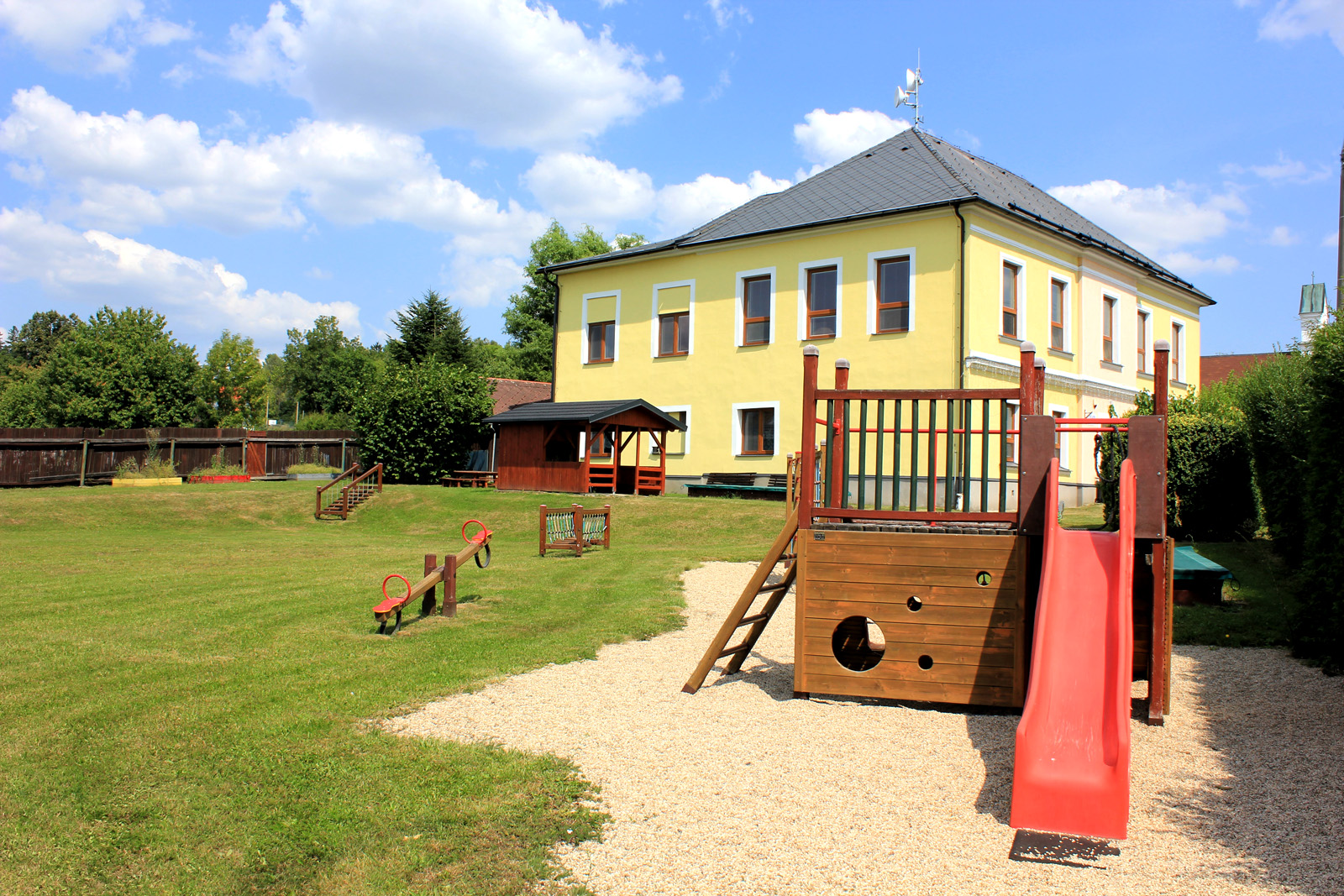 Hřiště mateřské školy Hřiště mateřské školy